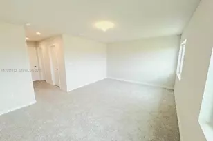 1054 NW 6th St, Florida City, FL 33034 - Photo 13