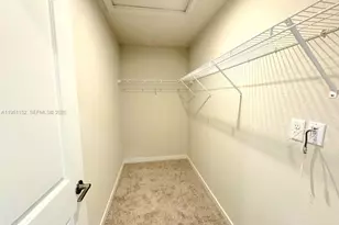 1054 NW 6th St, Florida City, FL 33034 - Photo 15