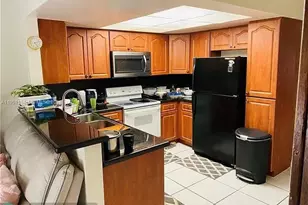 7387 NW 76th St, Tamarac, FL 33321 - Photo 7