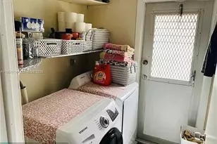 7387 NW 76th St, Tamarac, FL 33321 - Photo 13