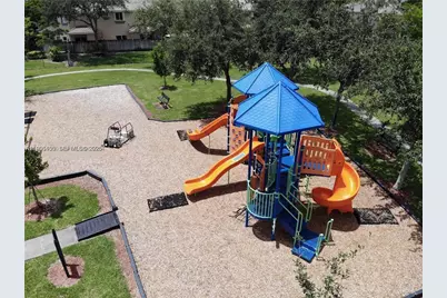 2207 SE 23rd Ave #2207, Homestead, FL 33035 - Photo 35