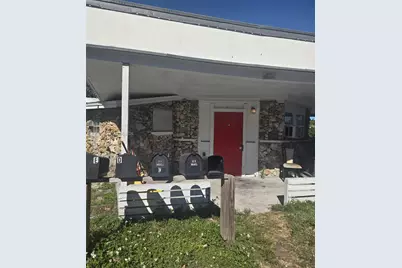 1189 N Tamiami Trl #H, Fort Myers, FL 33093 - Photo 1