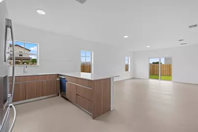 13355 SW 272nd Ln, Homestead, FL 33032 - Photo 5