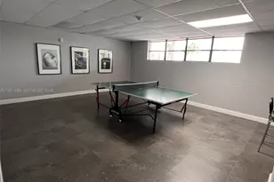 200 Leslie Dr, Hallandale Beach, FL 33009 - Photo 27