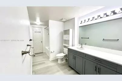 11700 SW 2nd St #13303, Pembroke Pines, FL 33025 - Photo 5