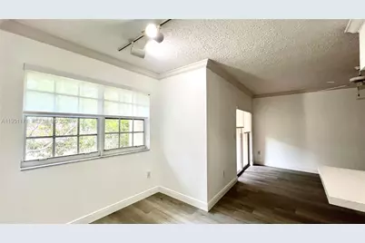 11700 SW 2nd St #13303, Pembroke Pines, FL 33025 - Photo 7