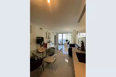1300 Brickell Bay Dr #2405, Miami, FL 33131 - Photo 5