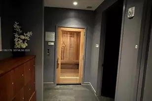 1300 Brickell Bay Dr, Miami, FL 33131 - Photo 19