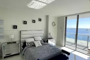 1300 Brickell Bay Dr, Miami, FL 33131 - Photo 3