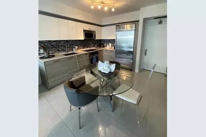 1300 Brickell Bay Dr #2405, Miami, FL 33131 - Photo 5