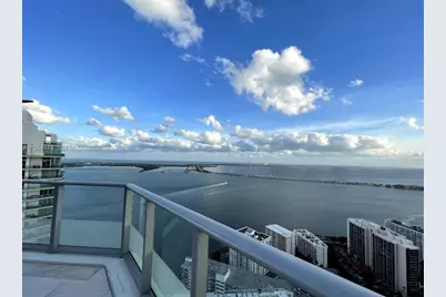 1300 Brickell Bay Dr #2405, Miami, FL 33131 - Photo 9