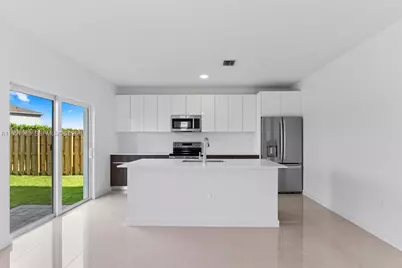 13361 SW 272nd Ln, Homestead, FL 33032 - Photo 9