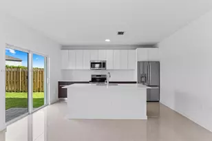 13361 SW 272nd Ln, Homestead, FL 33032 - Photo 9