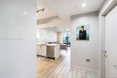 999 SW 1st Ave #1208, Miami, FL 33130 - Photo 3