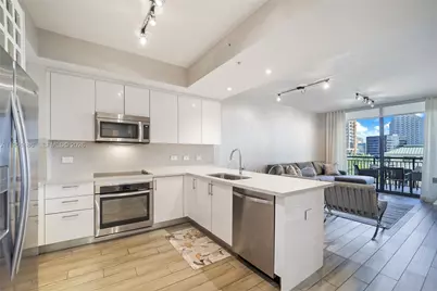 999 SW 1st Ave #1208, Miami, FL 33130 - Photo 3