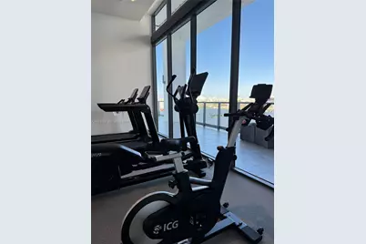 239 SW 9th St #1405, Miami, FL 33130 - Photo 17