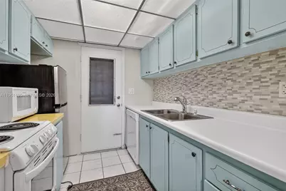 17001 NE 13th Ave #201, Miami, FL 33162 - Photo 7