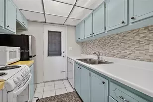 17001 NE 13th Ave, Miami, FL 33162 - Photo 7