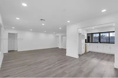 7756 Embassy Blvd, Miramar, FL 33023 - Photo 43