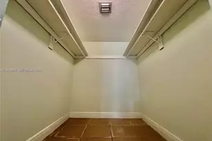 5201 Geneva Way, Doral, FL 33166 - Photo 11