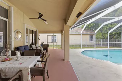 798 Verona Lake Dr, Weston, FL 33326 - Photo 7