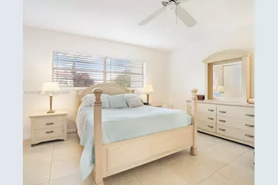 4805 NW 35th St #404, Lauderdale Lakes, FL 33319 - Photo 19