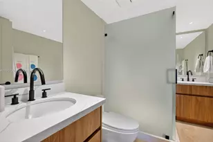 1 Grove Isle Dr, Miami, FL 33133 - Photo 17