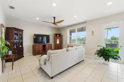 1844 Aspen Ln, Weston, FL 33327 - Photo 9