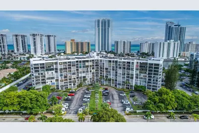 1000 Parkview Dr #806, Hallandale Beach, FL 33009 - Photo 41