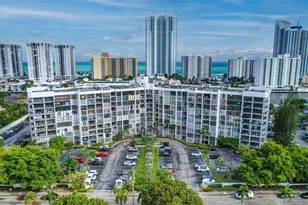 1000 Parkview Dr, Hallandale Beach, FL 33009 - Photo 41