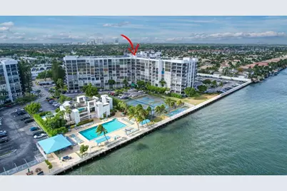 1000 Parkview Dr #806, Hallandale Beach, FL 33009 - Photo 51
