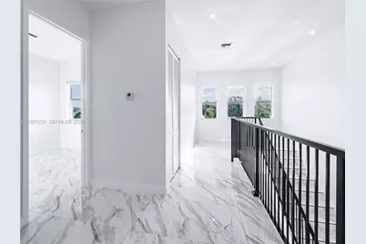 312 SE Via Sangro, Port Saint Lucie, FL 34952 - Photo 33