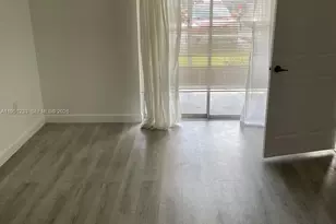 455 NE 210th Cir Terrace, Miami, FL 33179 - Photo 17