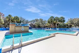 15539 N Miami Lakeway N, Miami Lakes, FL 33014 - Photo 23