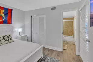 15539 N Miami Lakeway N, Miami Lakes, FL 33014 - Photo 17