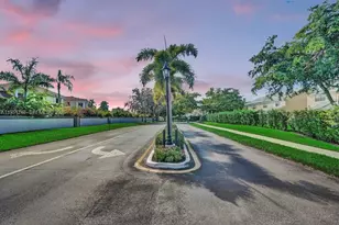 2901 Dorchester Ln, Cooper City, FL 33026 - Photo 3