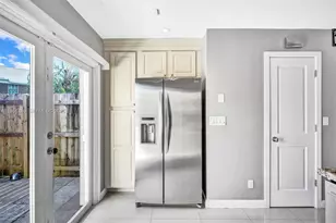 2901 Dorchester Ln, Cooper City, FL 33026 - Photo 13