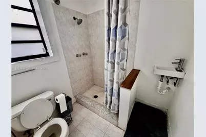 1335 NE 176th St, North Miami Beach, FL 33162 - Photo 15