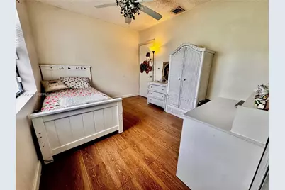 1335 NE 176th St, North Miami Beach, FL 33162 - Photo 3