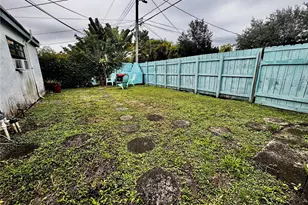 1335 NE 176th St, North Miami Beach, FL 33162 - Photo 27