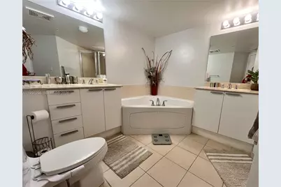 16699 Collins Ave #2109, Sunny Isles Beach, FL 33160 - Photo 15