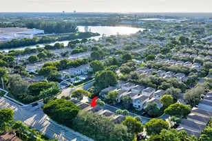 6008 N Golden Beauty Ln, Tamarac, FL 33321 - Photo 33