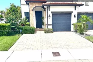 10306 W 33rd Ln, Hialeah, FL 33018 - Photo 5