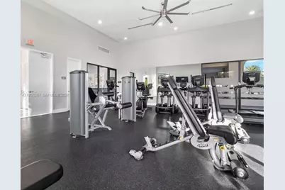 10306 W 33rd Ln, Hialeah, FL 33018 - Photo 23