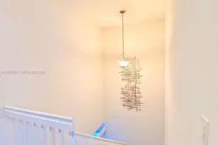 10306 W 33rd Ln, Hialeah, FL 33018 - Photo 13