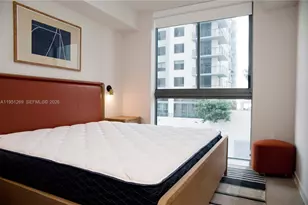 11 NE 6th St, Miami, FL 33132 - Photo 19