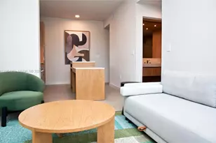 11 NE 6th St, Miami, FL 33132 - Photo 15