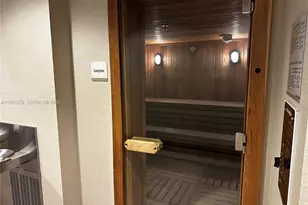 5252 NW 85th Ave, Doral, FL 33166 - Photo 25