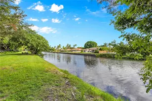 8134 SW 83rd St, Miami, FL 33143 - Photo 17