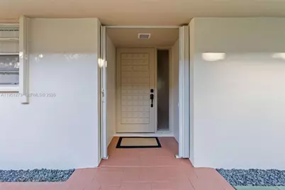 8134 SW 83rd St, Miami, FL 33143 - Photo 19